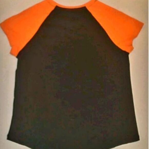 CELEBRATE HALLOWEEN TSHIRT 🎃 - Picture 2 of 2